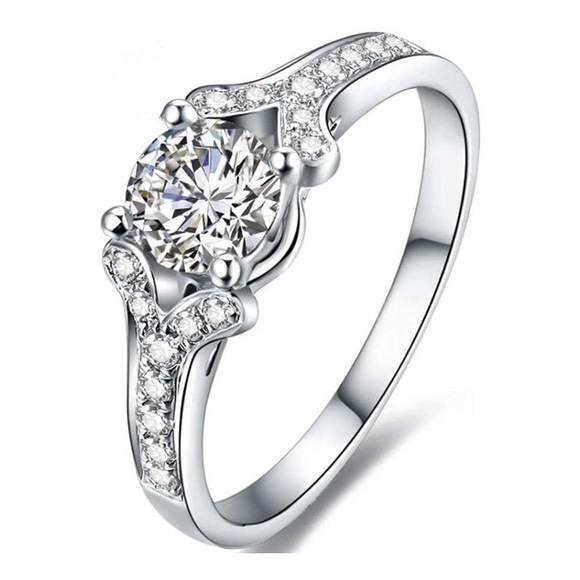 Jewelry - 18K WHITE GOLD CZ DIAMOND SOLITAIRE RING